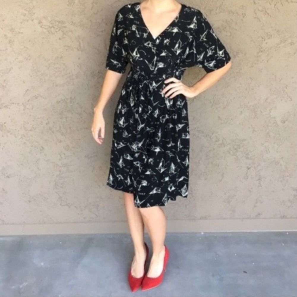 🚫SOLD🚫 Rare Anthropologie Many Folds Silk Dress - Picture 2 of 8